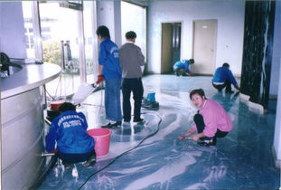 專(zhuān)業(yè)地板打蠟清洗保潔服務(wù)，讓空間煥然一新